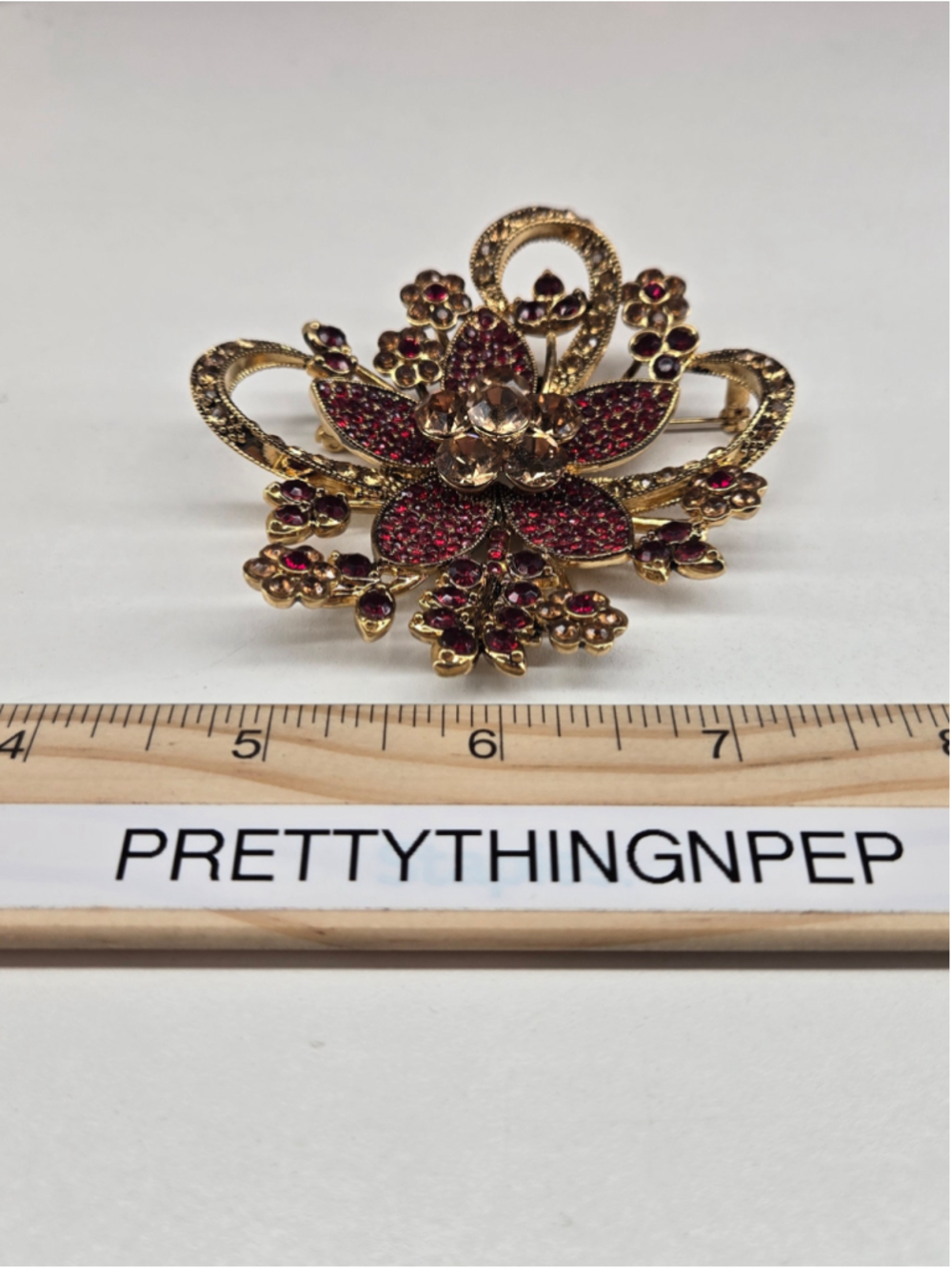 Vintage Avon Floral Brooch Collectible Pin Red Rhinestones Goldtone Classic - Picture 8 of 9